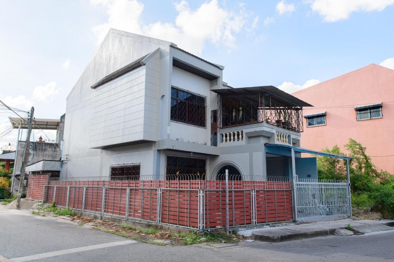 Bluebell House Hatyai - Cosy 3 Bedrooms For 10 Pax - 9 Mins Drive To Lee Grd Ban Kho Hong Экстерьер фото
